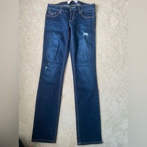 Hollister jeans size size 1S, waist 25 L 31. Almost new